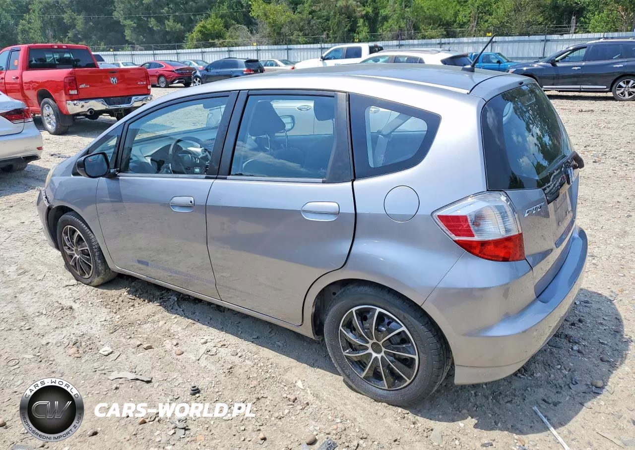 2009 Honda Fit VIN:JHMGE882X9S006568 - 2