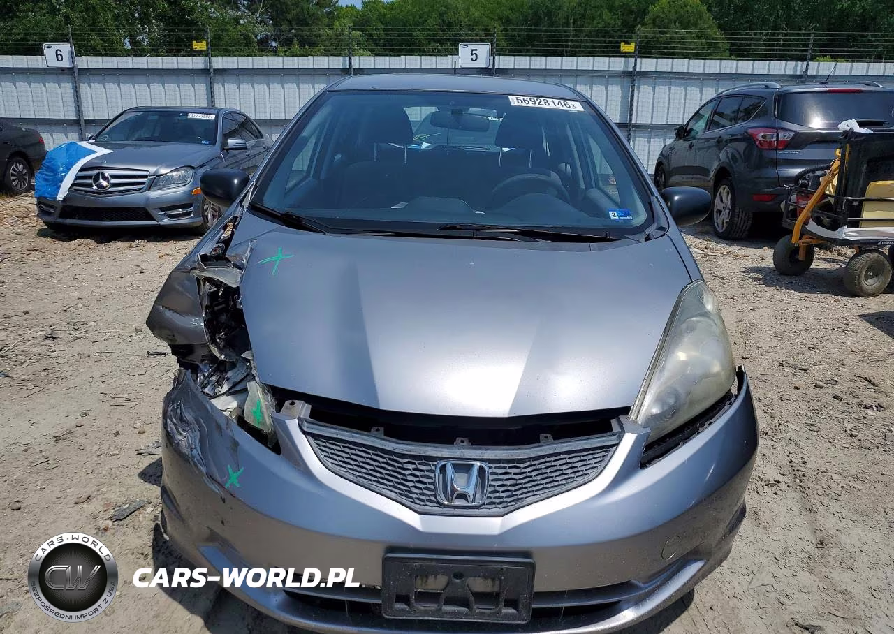 2009 Honda Fit VIN:JHMGE882X9S006568 - 5