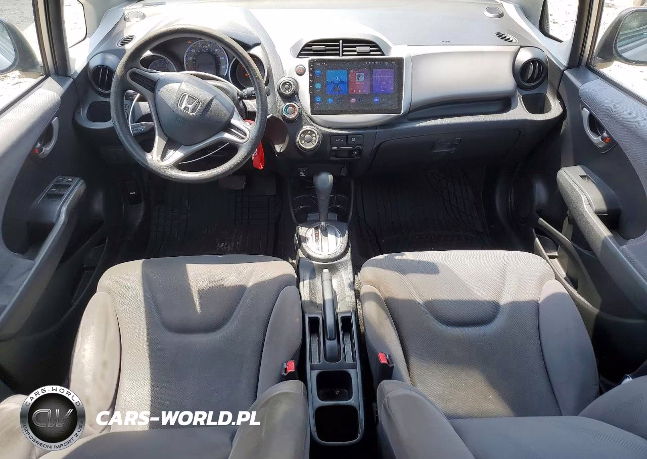 2009 Honda Fit VIN:JHMGE882X9S006568 - 8