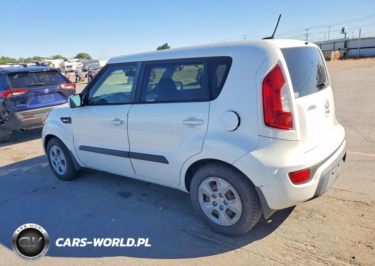 2013 Kia Soul Base VIN:KNDJT2A55D7585365 - 2