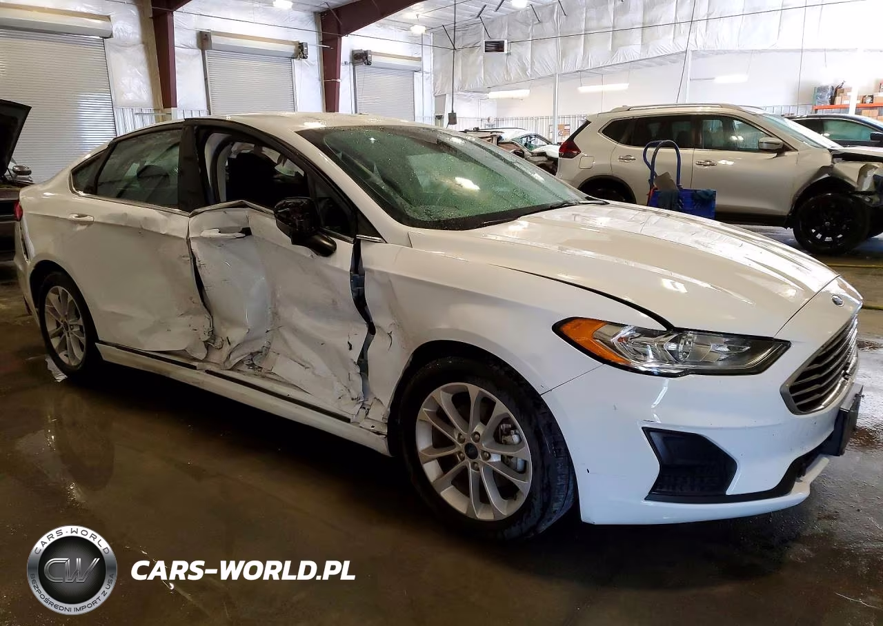 2019 Ford Fusion Se VIN:3FA6P0HD0KR251557 - 4