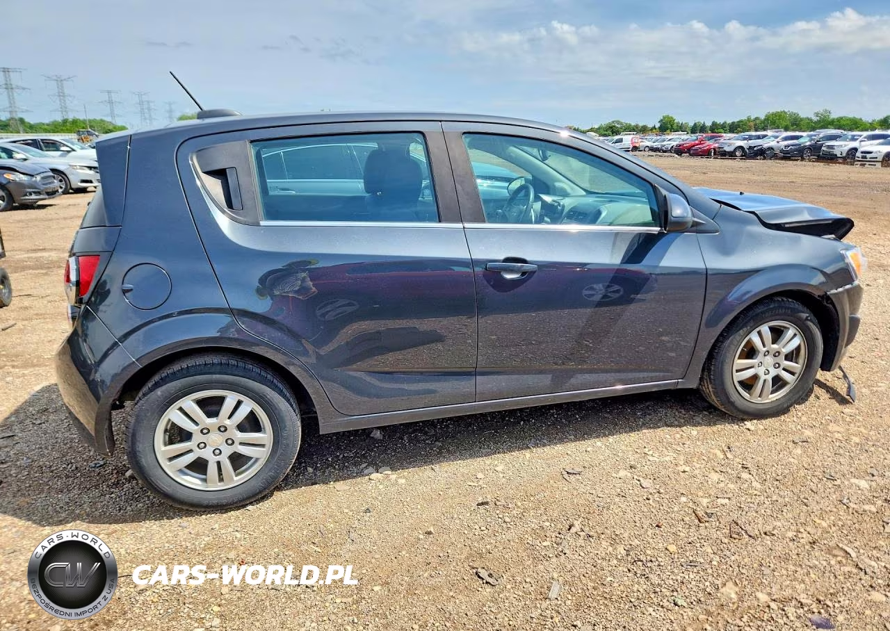 2015 Chevrolet Sonic Lt VIN:1G1JC6SH9F4182633 - 3