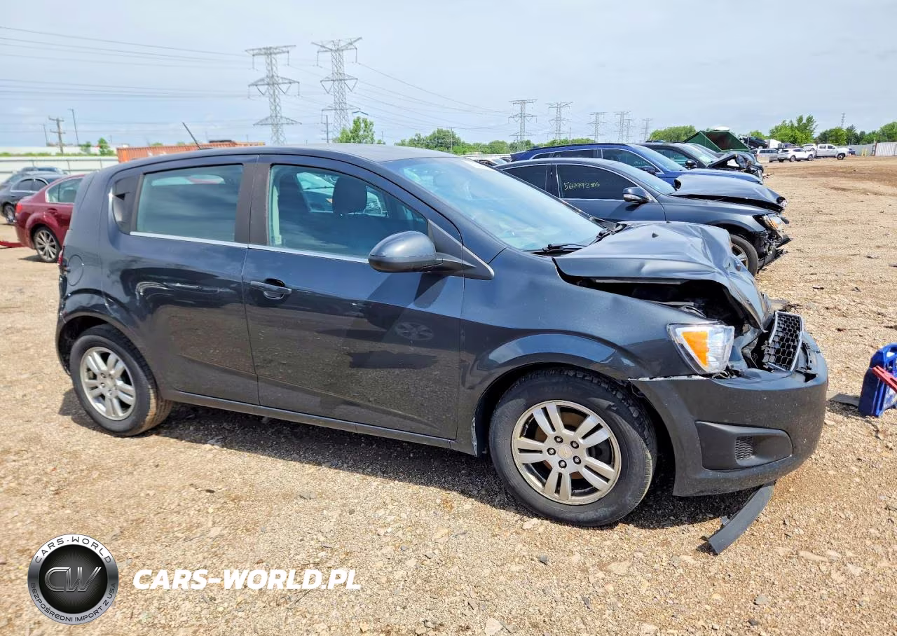 2015 Chevrolet Sonic Lt VIN:1G1JC6SH9F4182633 - 4