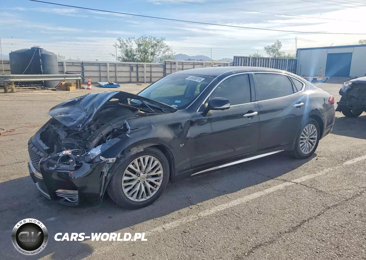 2015 Infiniti Q70L 3.7