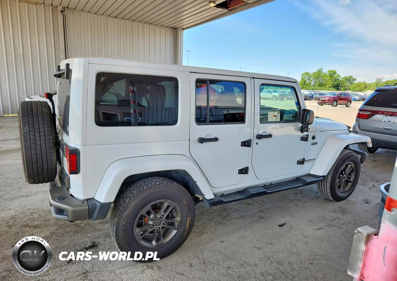2017 Jeep Wrangler Unlimited Sahara VIN:1C4BJWEG6HL532961 - 3