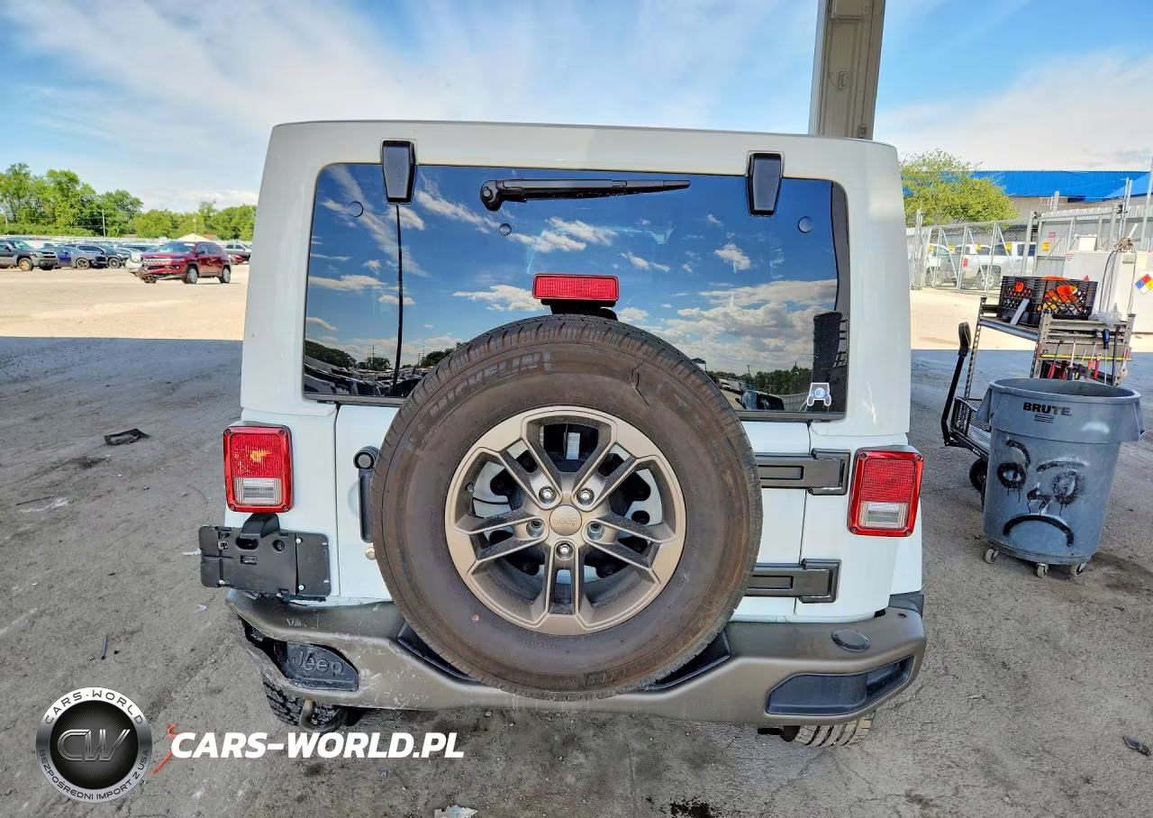 2017 Jeep Wrangler Unlimited Sahara VIN:1C4BJWEG6HL532961 - 6