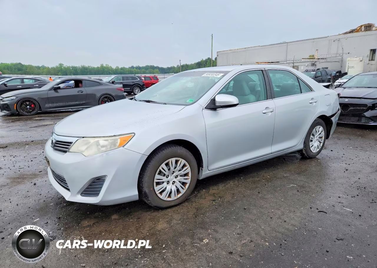2012 Toyota Camry L – zdjęcie 1 z 12