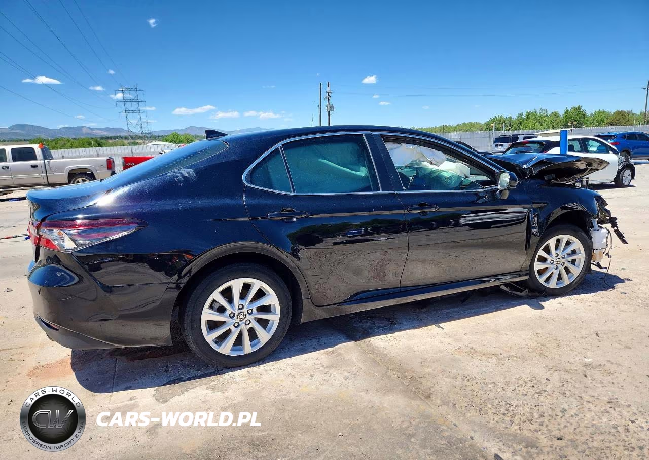 2024 Toyota Camry Le VIN:4T1C11AKXRU871473 - 3