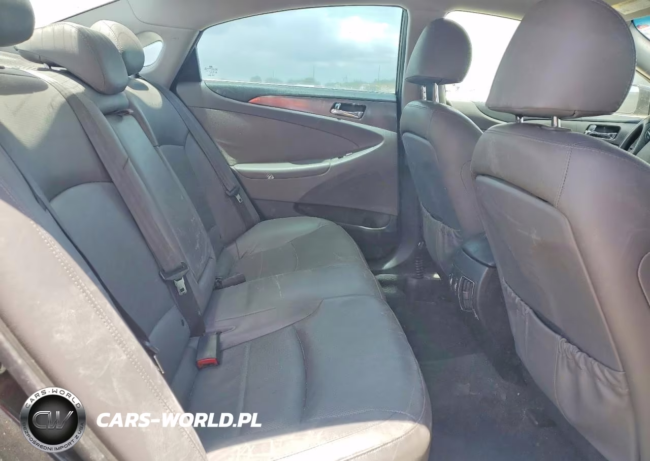 2013 Hyundai Sonata Hybrid VIN:KMHEC4A41DA094830 - 10