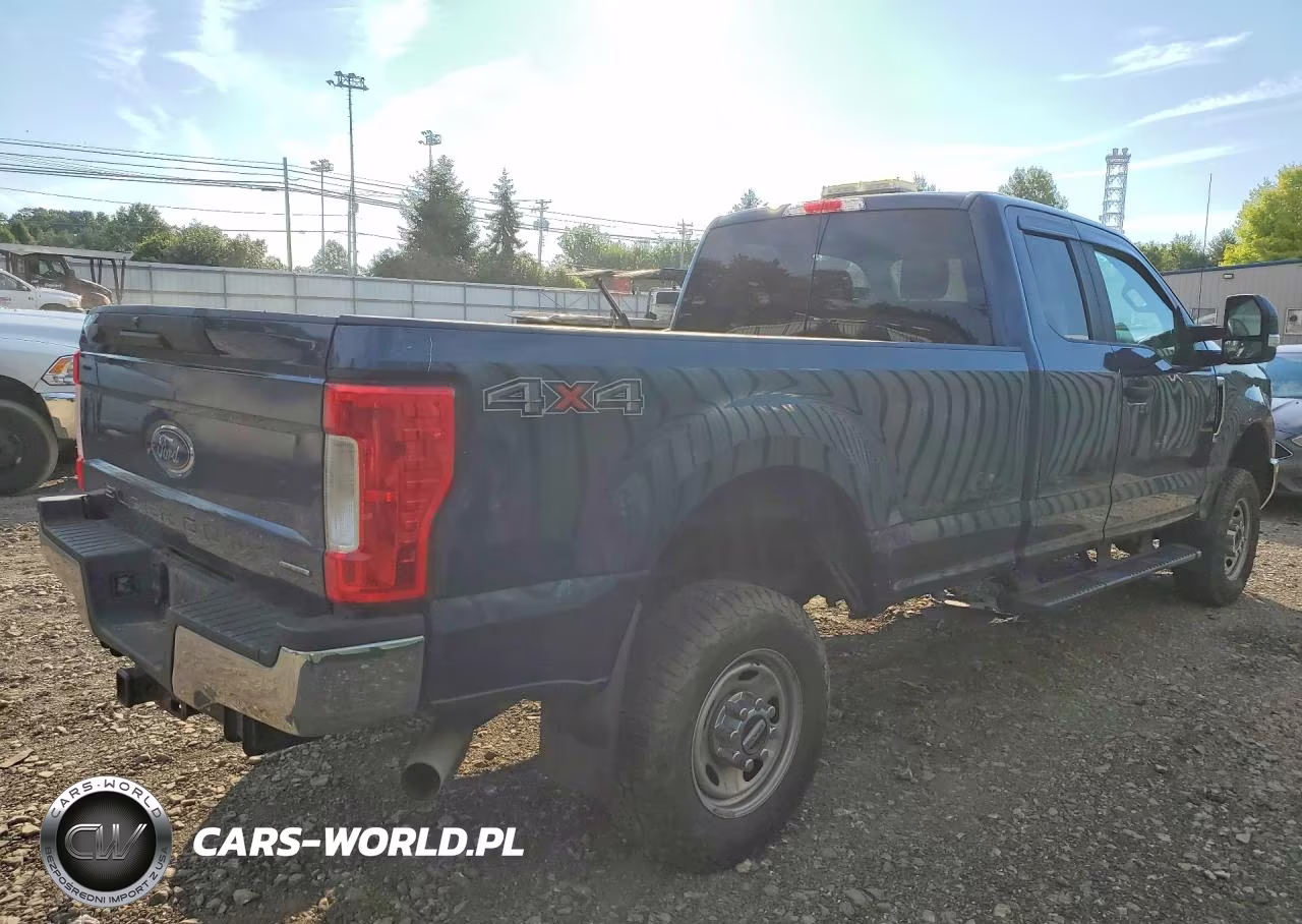2019 Ford F250 Super Duty VIN:1FT7X2B61KEC71033 - 3