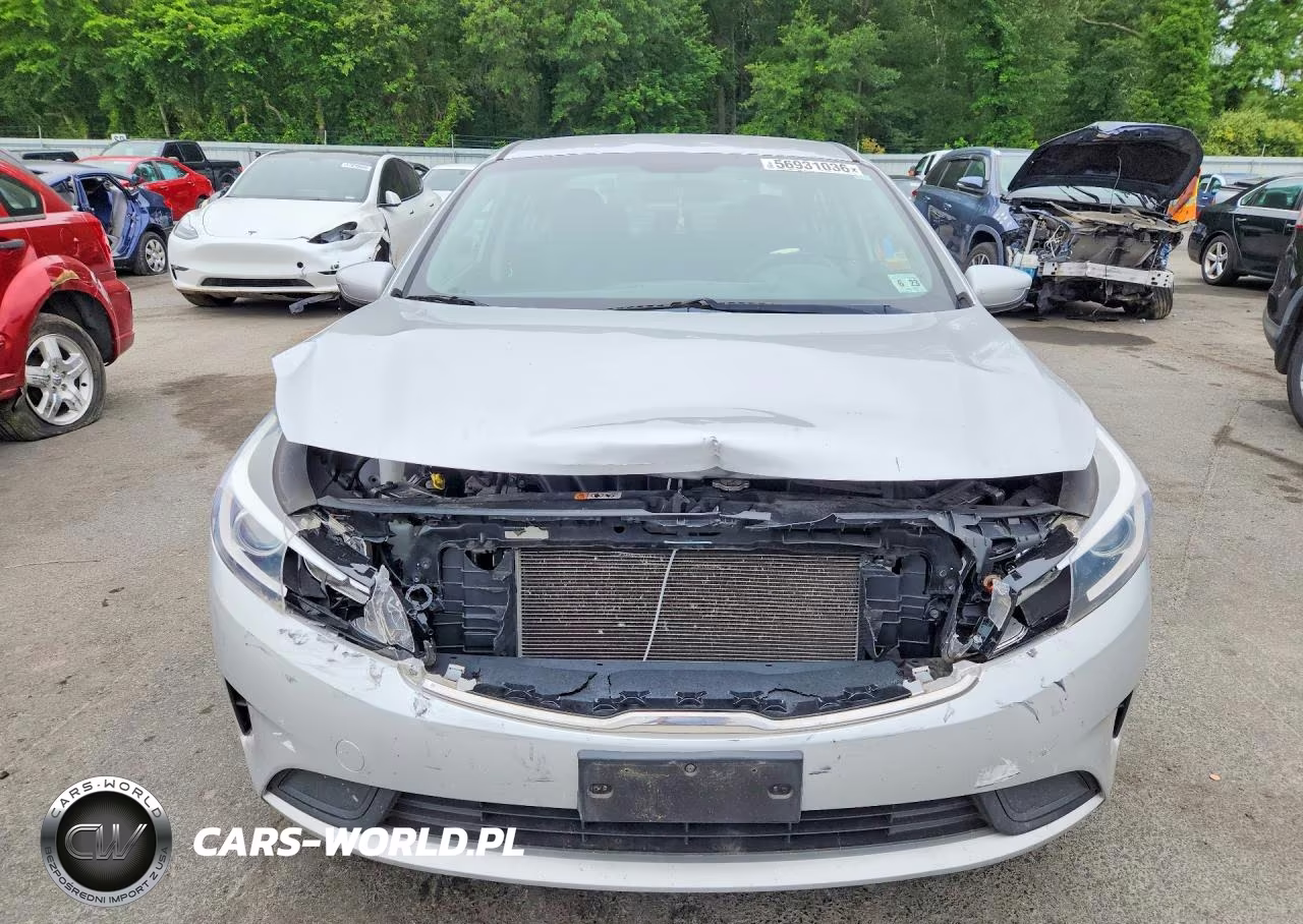 2018 Kia Forte Lx VIN:3KPFK4A70JE243596 - 5