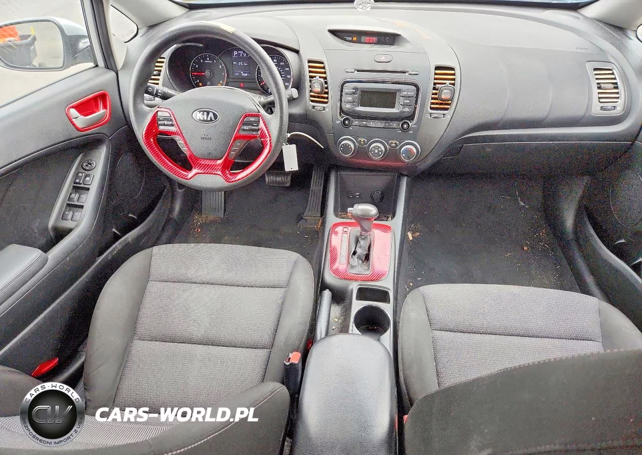 2018 Kia Forte Lx VIN:3KPFK4A70JE243596 - 8