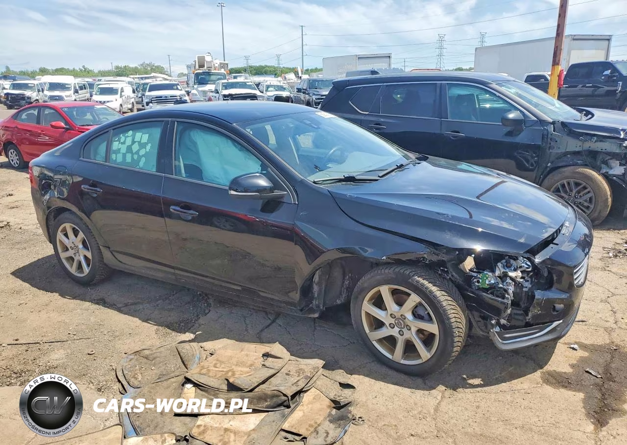 2015 Volvo S60 VIN:YV140MFJ6F1353624 - 4