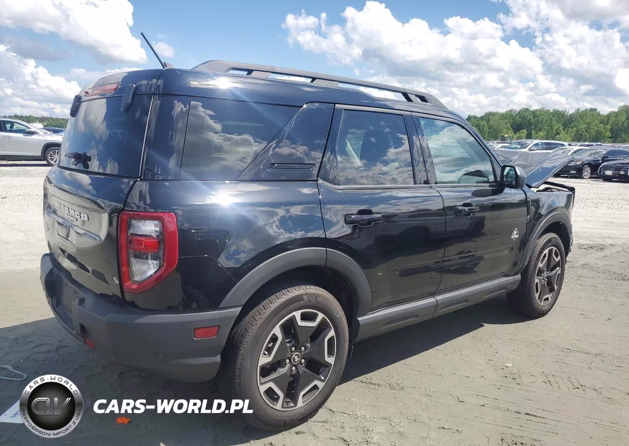 2024 Ford Bronco Sport Outer Banks Outer Banks VIN:3FMCR9C64RRE43963 - 3