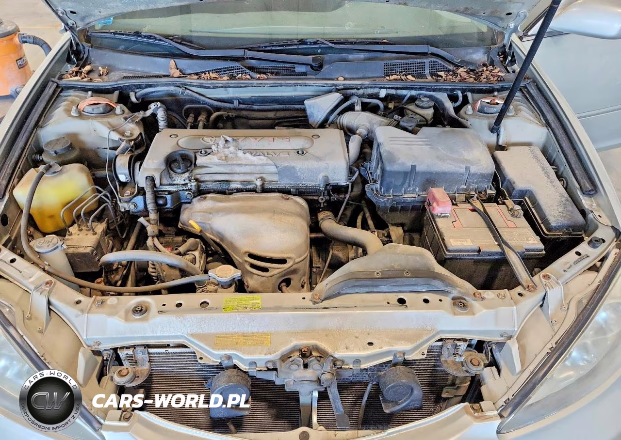 2002 Toyota Camry Le VIN:JTDBE32K820045555 - 11