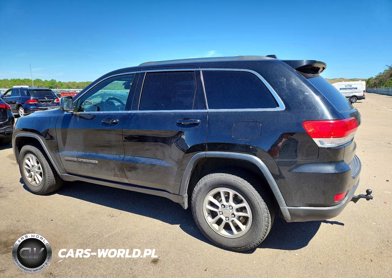 2018 Jeep Grand Cherokee Laredo VIN:1C4RJFAG2JC276666 - 2