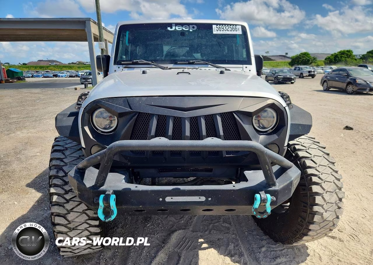 2008 Jeep Wrangler Sahara VIN:1J4FA54108L643749 - 5