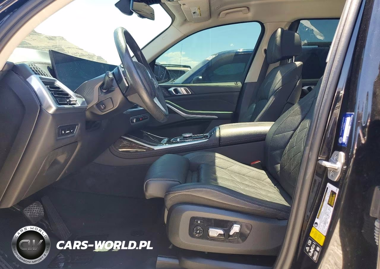2024 BMW X7 xDrive40I VIN:5UX23EM0XR9T18772 - 7