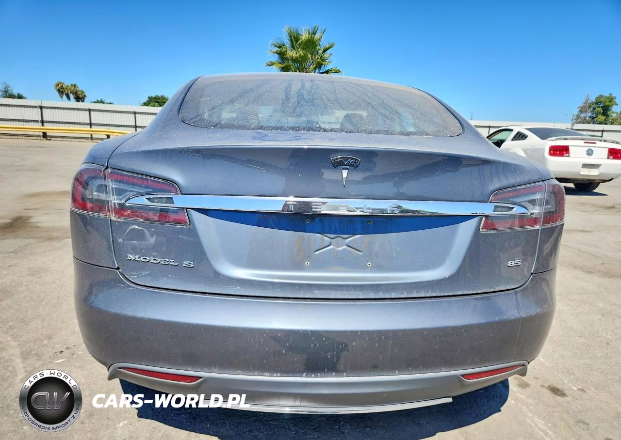 2013 Tesla Model S VIN:5YJSA1DNXDFP05607 - 6