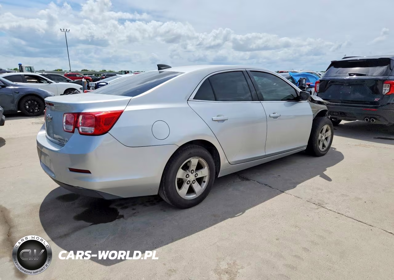 2015 Chevrolet Malibu Ls VIN:1G11B5SLXFF310397 - 3