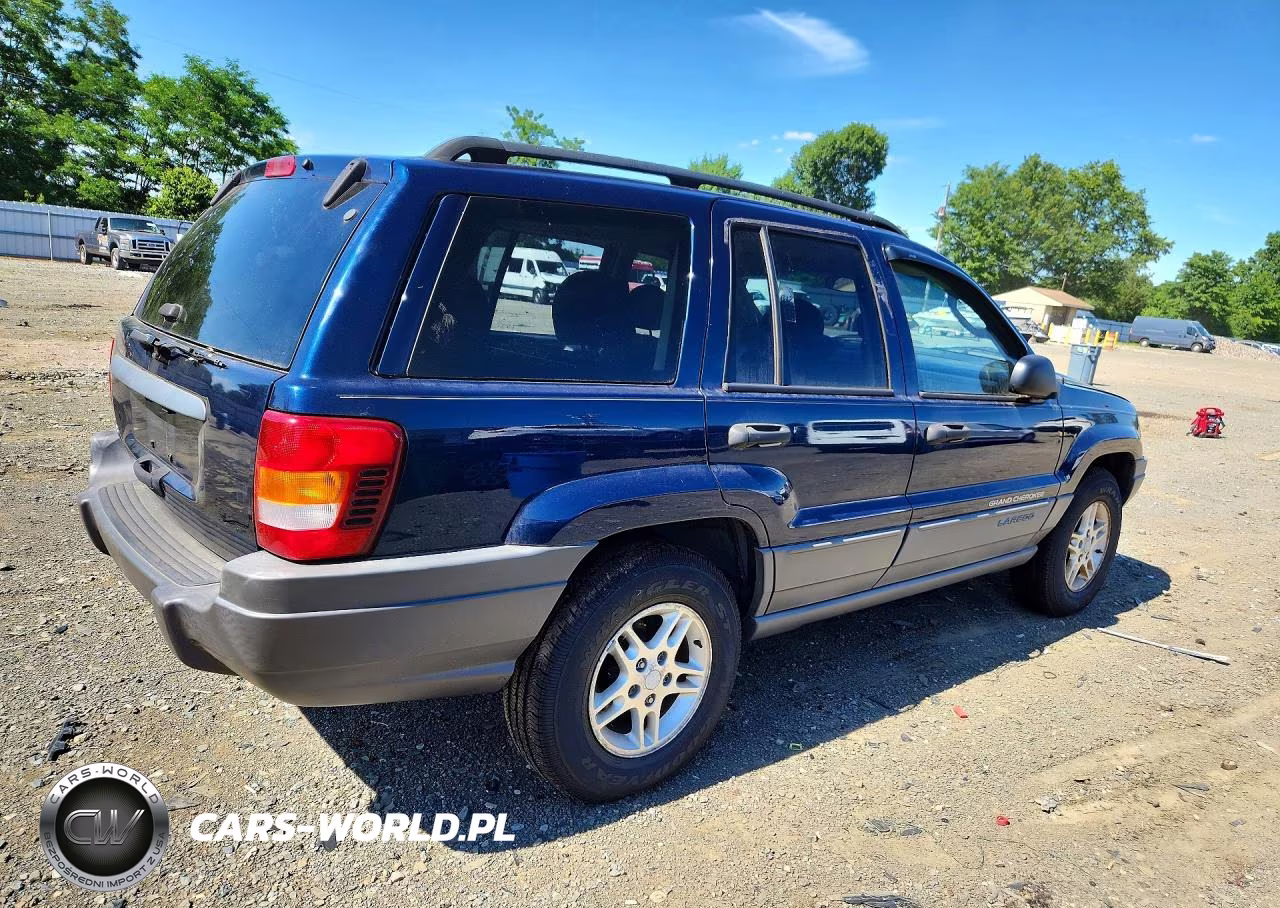 2002 Jeep Grand Cherokee Laredo VIN:1J4GW48SX2C135542 - 3