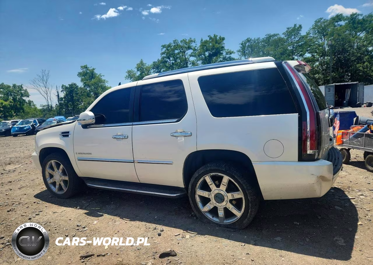 2008 Cadillac Escalade Luxury VIN:1GYFK63808R197584 - 2