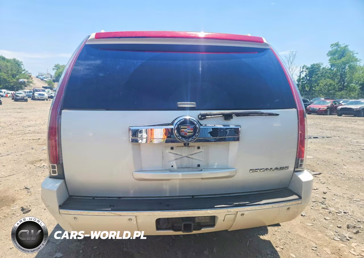 2008 Cadillac Escalade Luxury VIN:1GYFK63808R197584 - 6