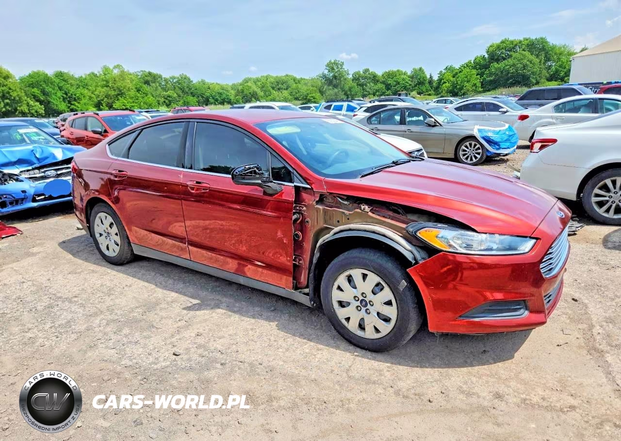 2014 Ford Fusion S VIN:3FA6P0G78ER310984 - 4