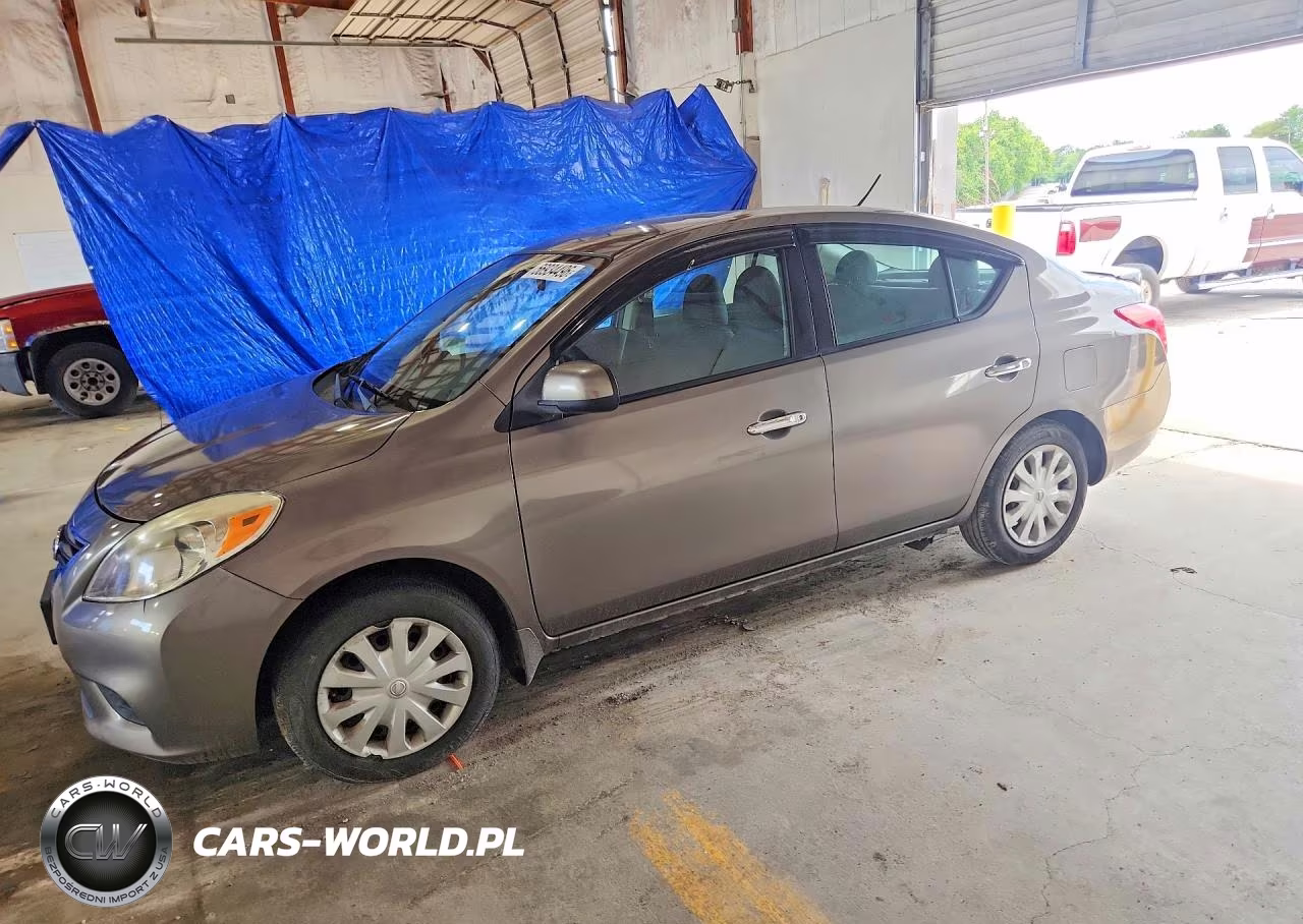 2014 Nissan Versa 1.6 S