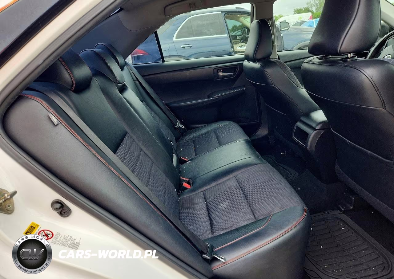 2015 Toyota Camry Se VIN:4T1BF1FK6FU884562 - 10