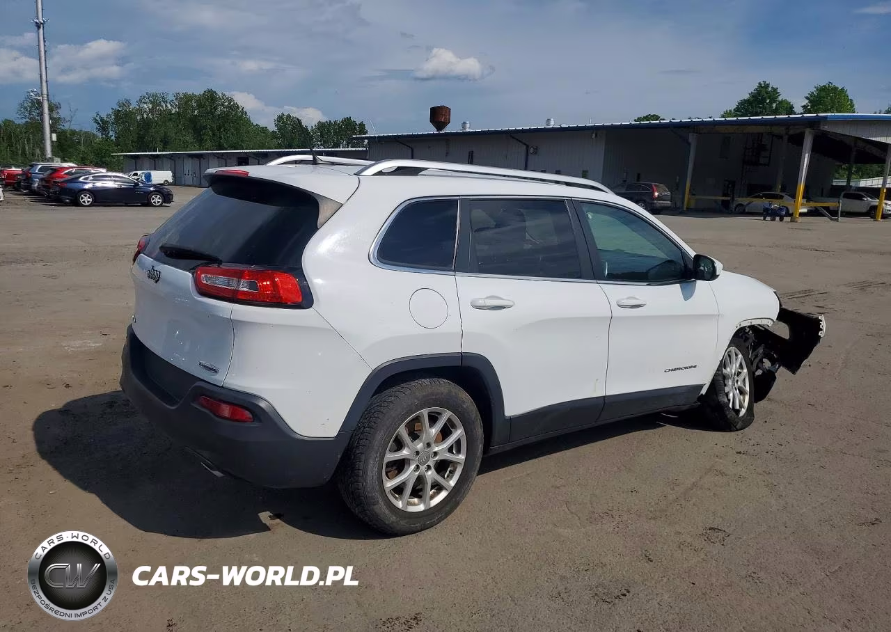 2014 Jeep Cherokee Latitude VIN:1C4PJMCSXEW150847 - 3