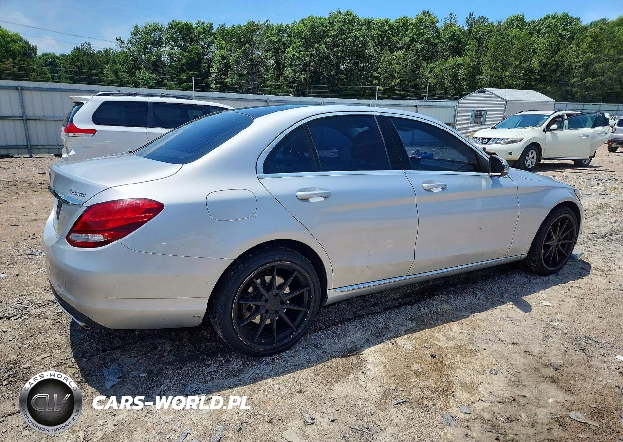 2016 Mercedes-Benz C 300 4Matic VIN:55SWF4KB6GU117638 - 3