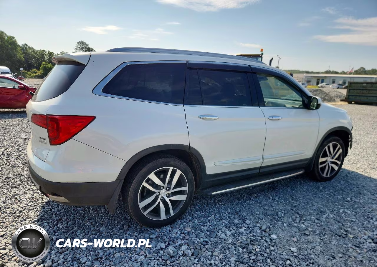 2016 Honda Pilot Elite VIN:5FNYF6H07GB104389 - 3