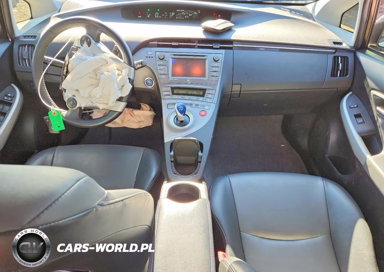 2012 Toyota Prius Four VIN:JTDKN3DU4C5489583 - 8