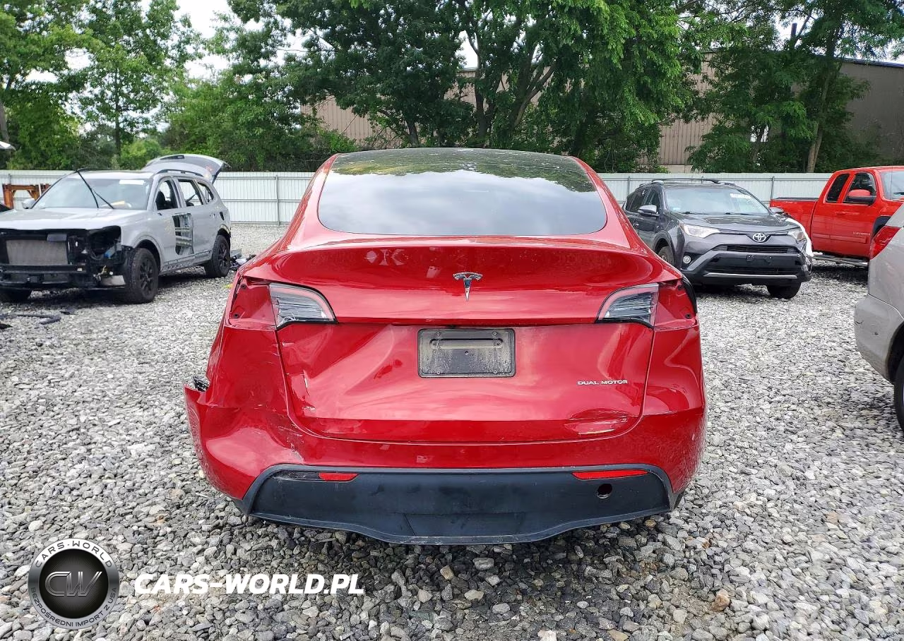 2023 Tesla Model Y VIN:7SAYGDEE6PF674789 - 6