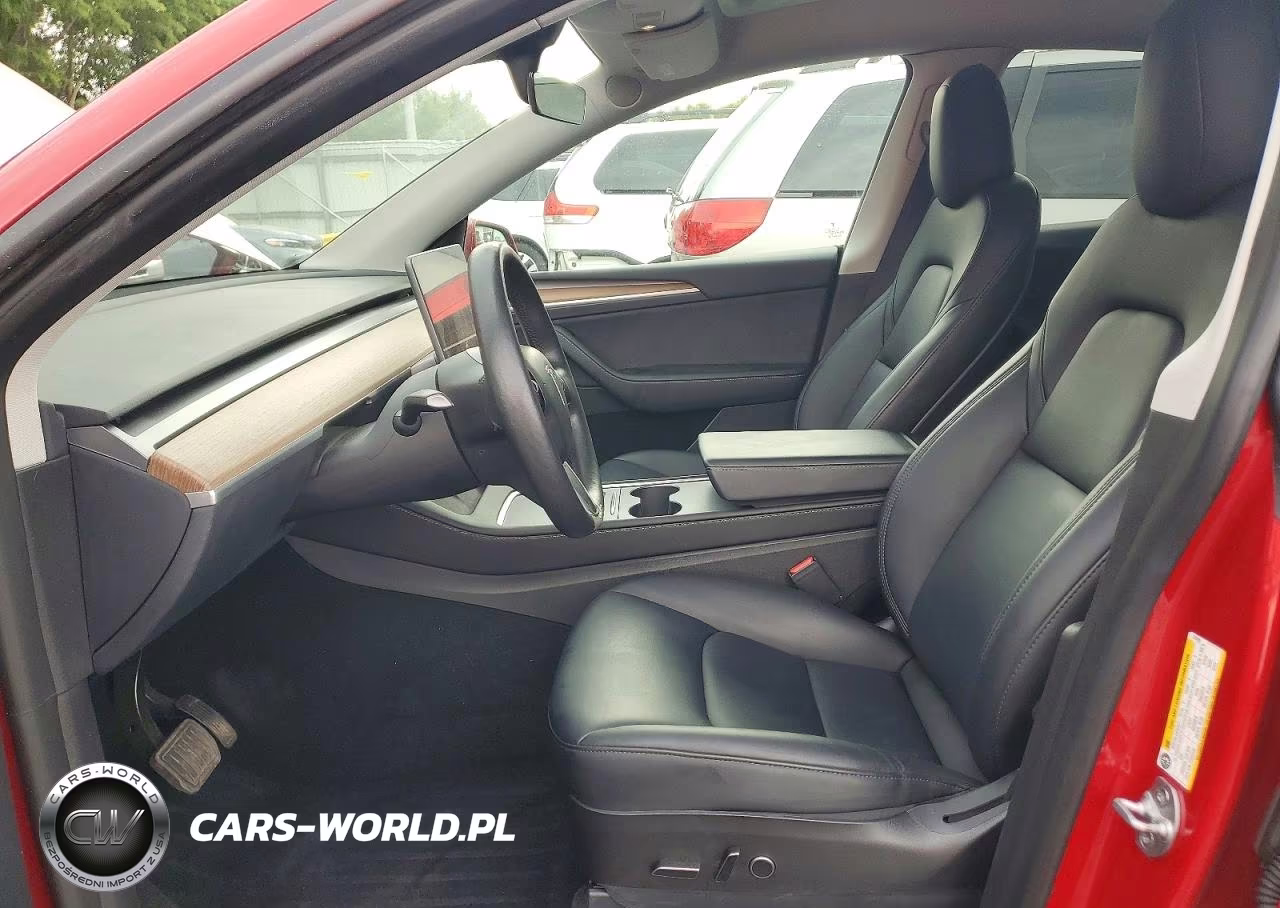 2023 Tesla Model Y VIN:7SAYGDEE6PF674789 - 7
