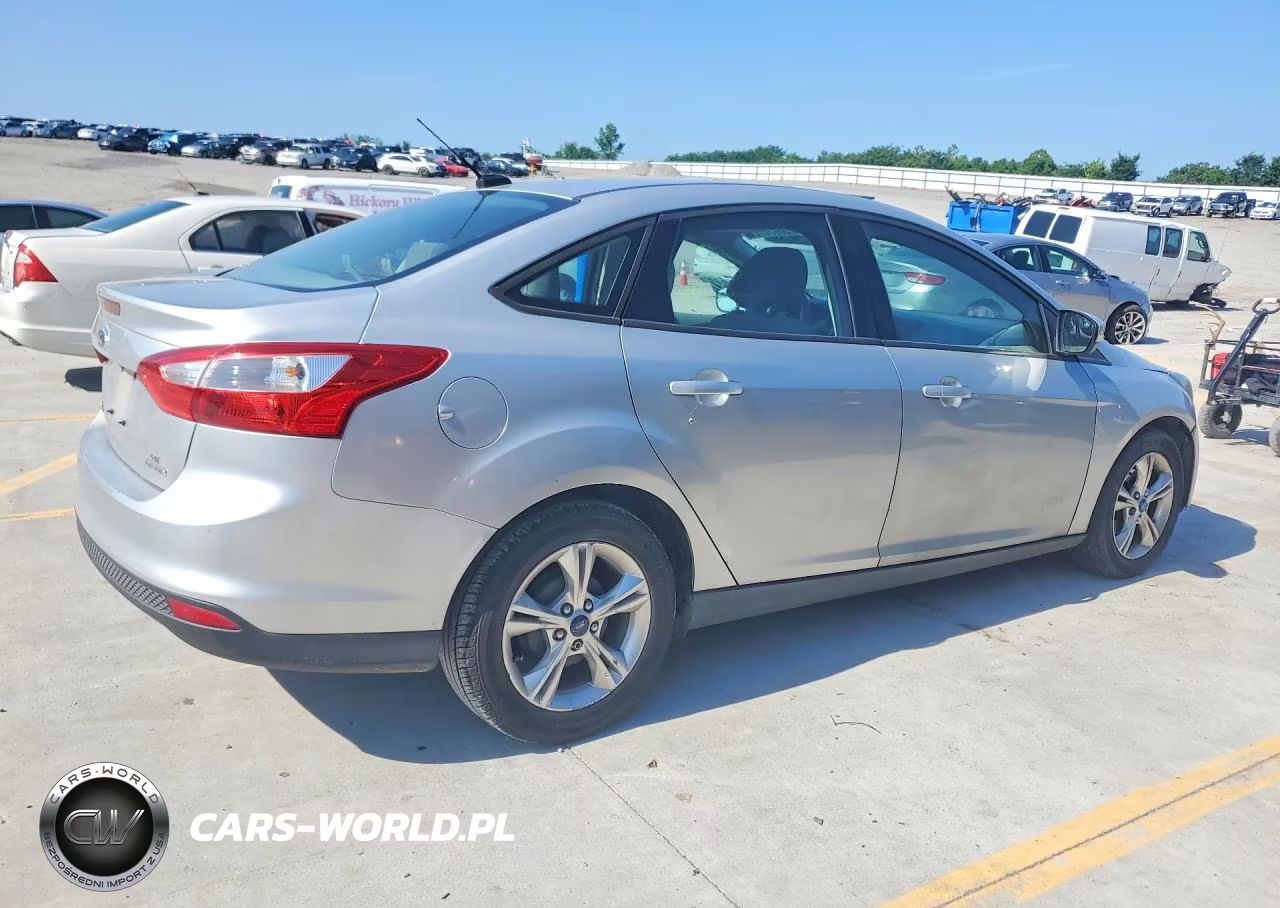 2013 Ford Focus VIN:1FADP3F21DL283459 - 3