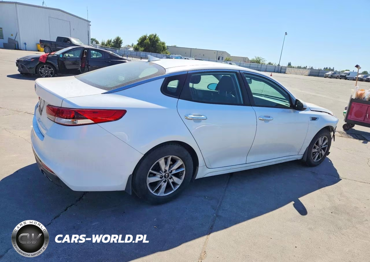 2016 Kia Optima Lx VIN:KNAGT4L38G5077163 - 3
