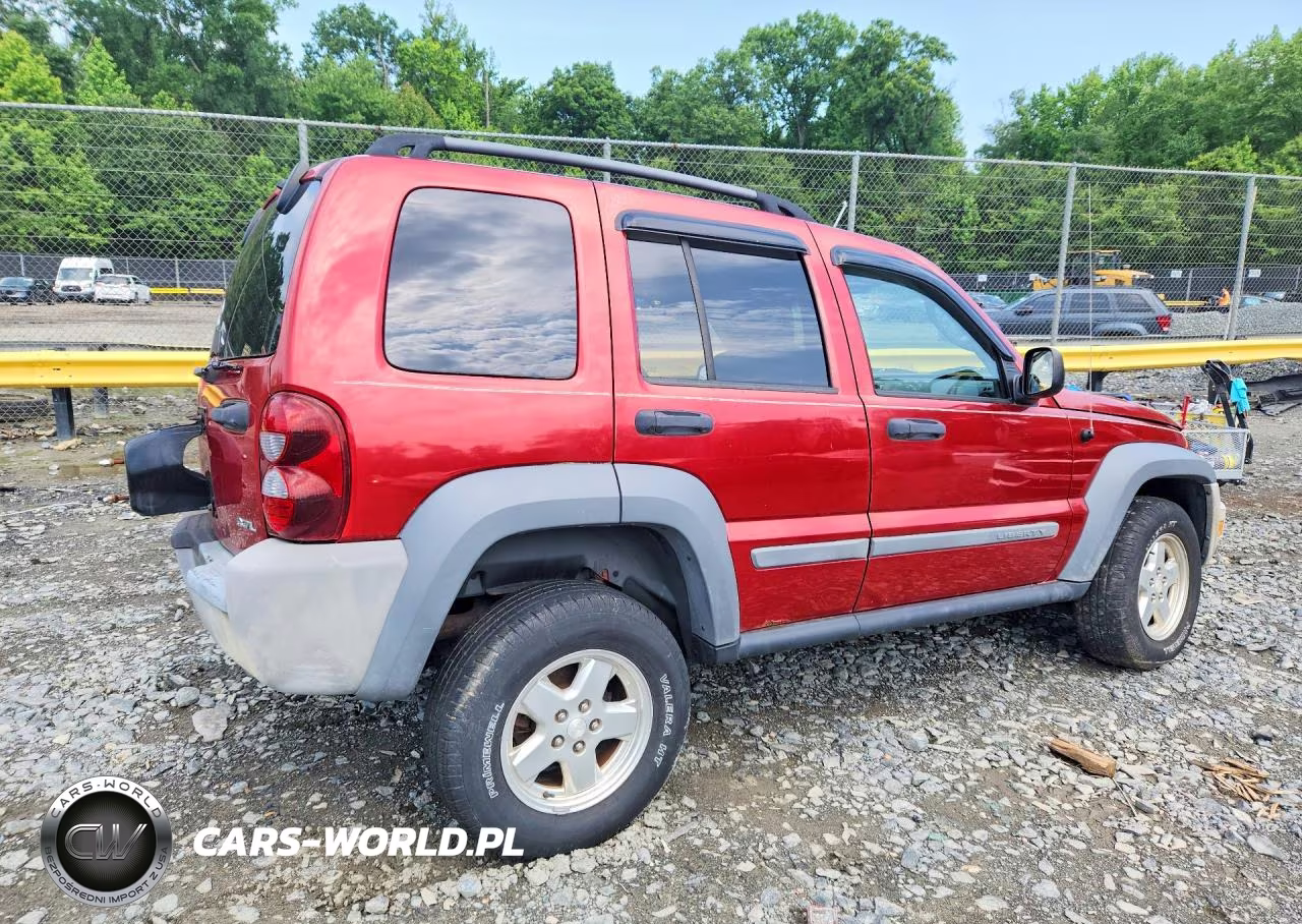 2005 Jeep Liberty Sport VIN:1J4GL48K55W658768 - 3