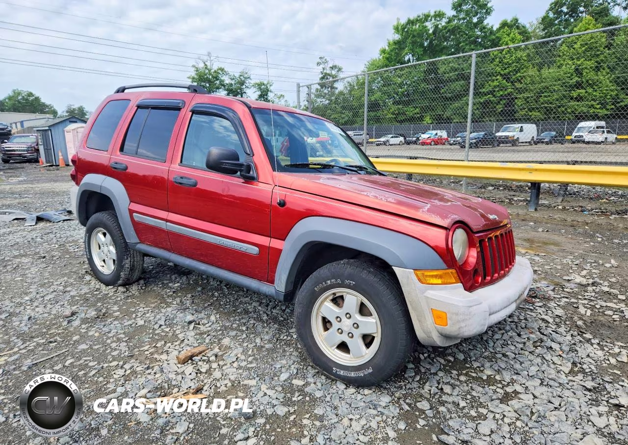 2005 Jeep Liberty Sport VIN:1J4GL48K55W658768 - 4