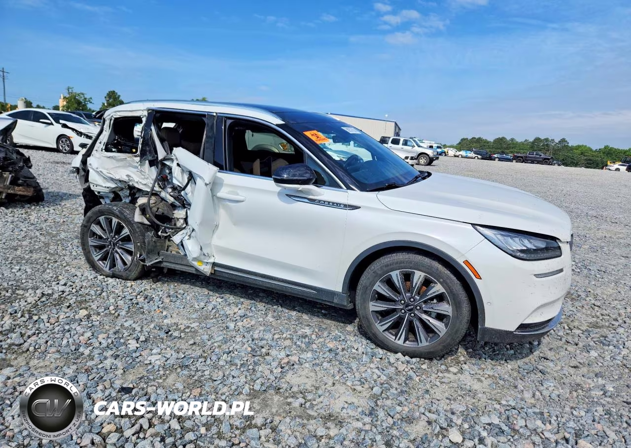 2021 Lincoln Corsair Reserve VIN:5LMCJ2C96MUL24416 - 4