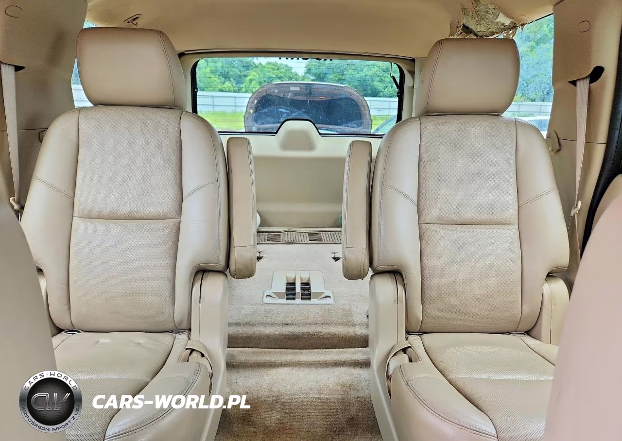 2011 Cadillac Escalade VIN:1GYS3AEF1BR360650 - 10