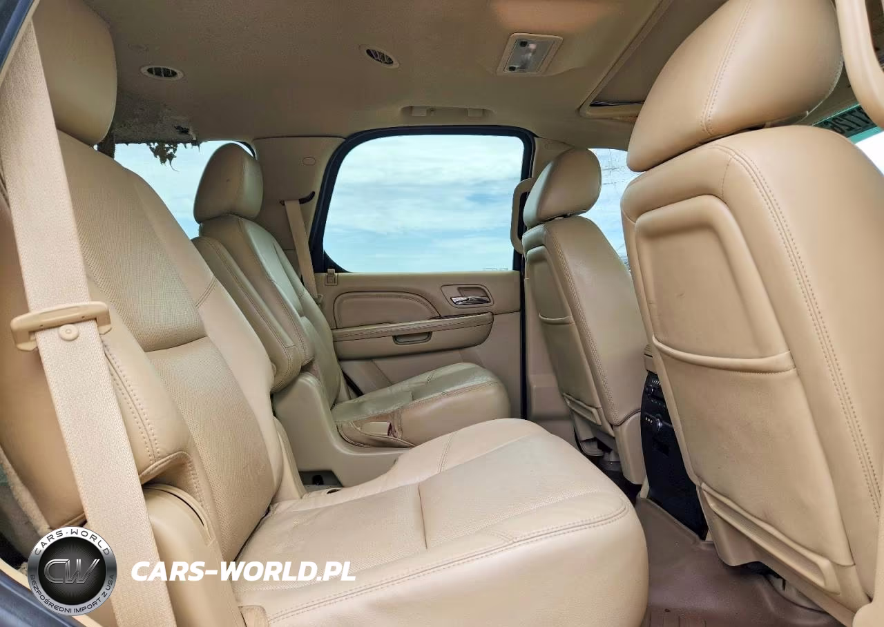 2011 Cadillac Escalade VIN:1GYS3AEF1BR360650 - 11