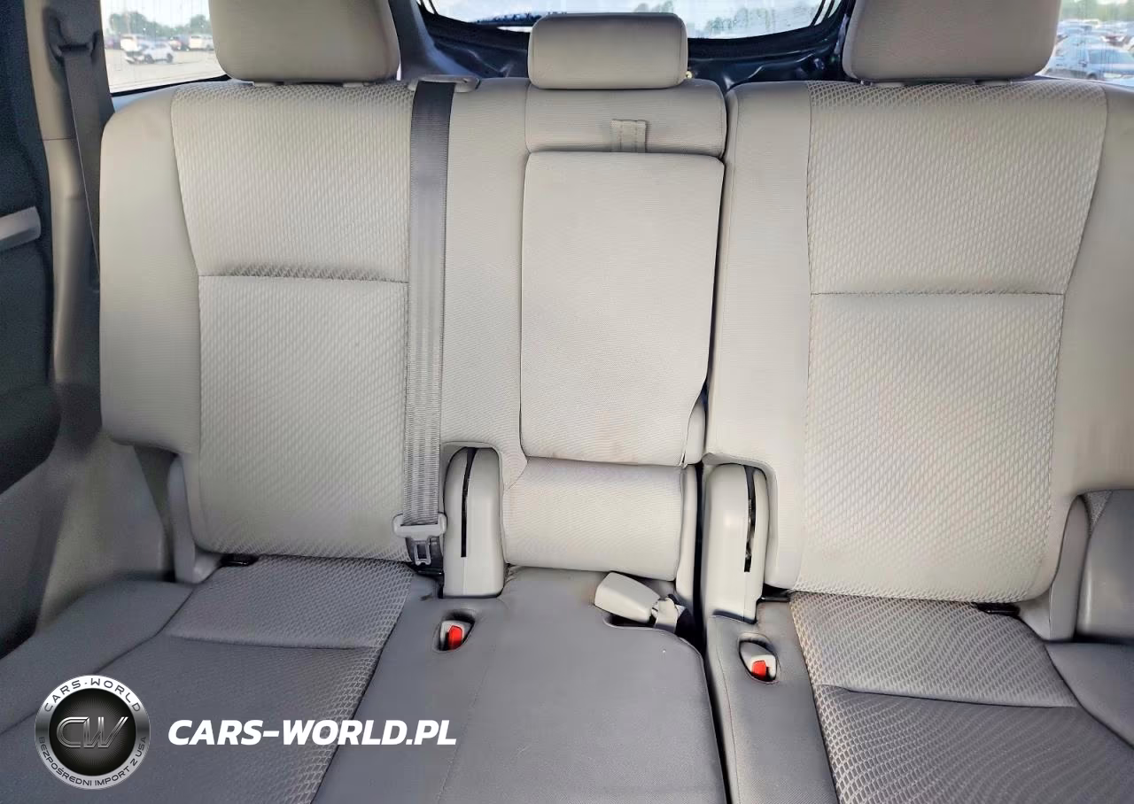 2017 Toyota Highlander Le VIN:5TDZARFH8HS031706 - 10