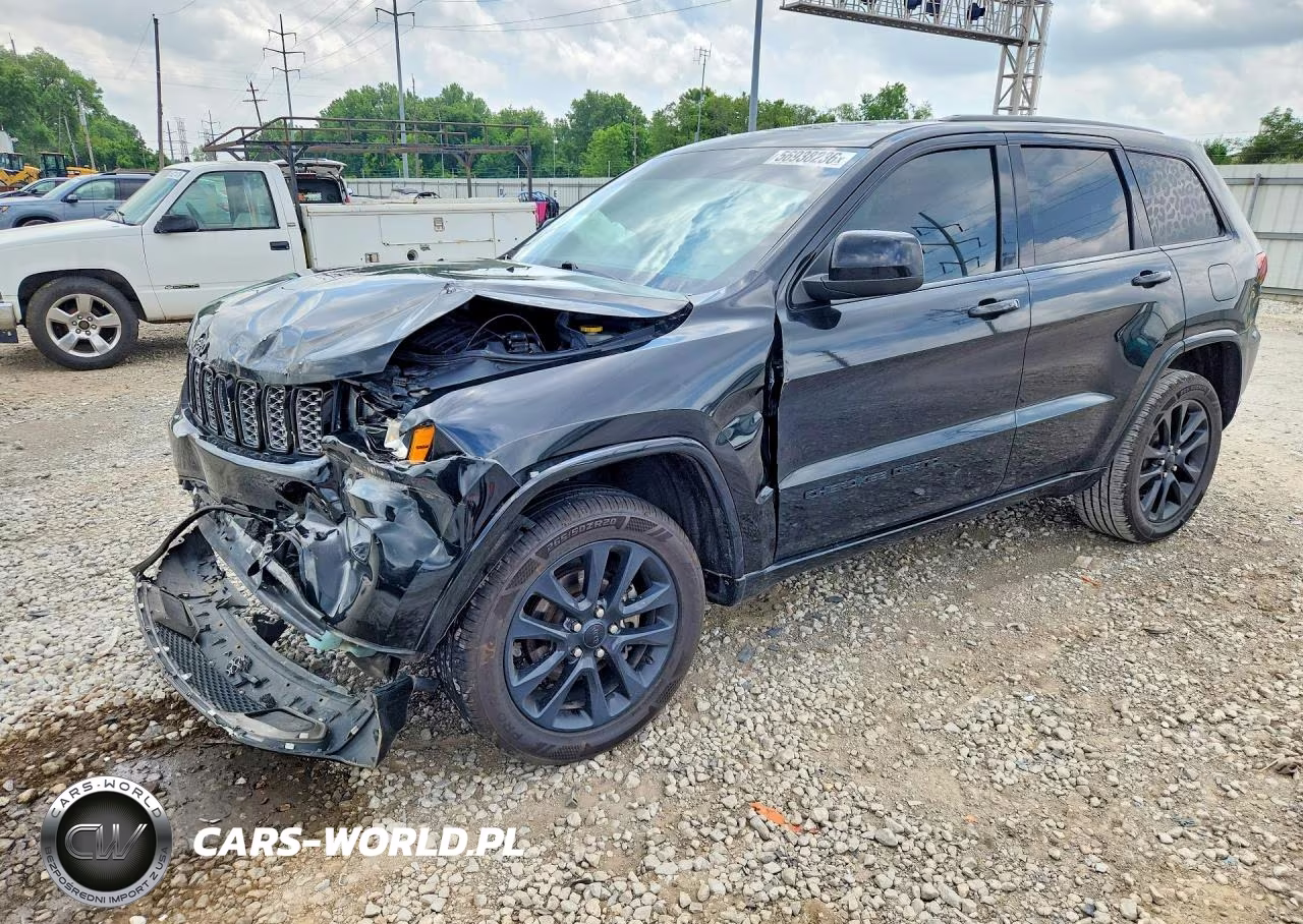 2020 Jeep Grand Cherokee Laredo