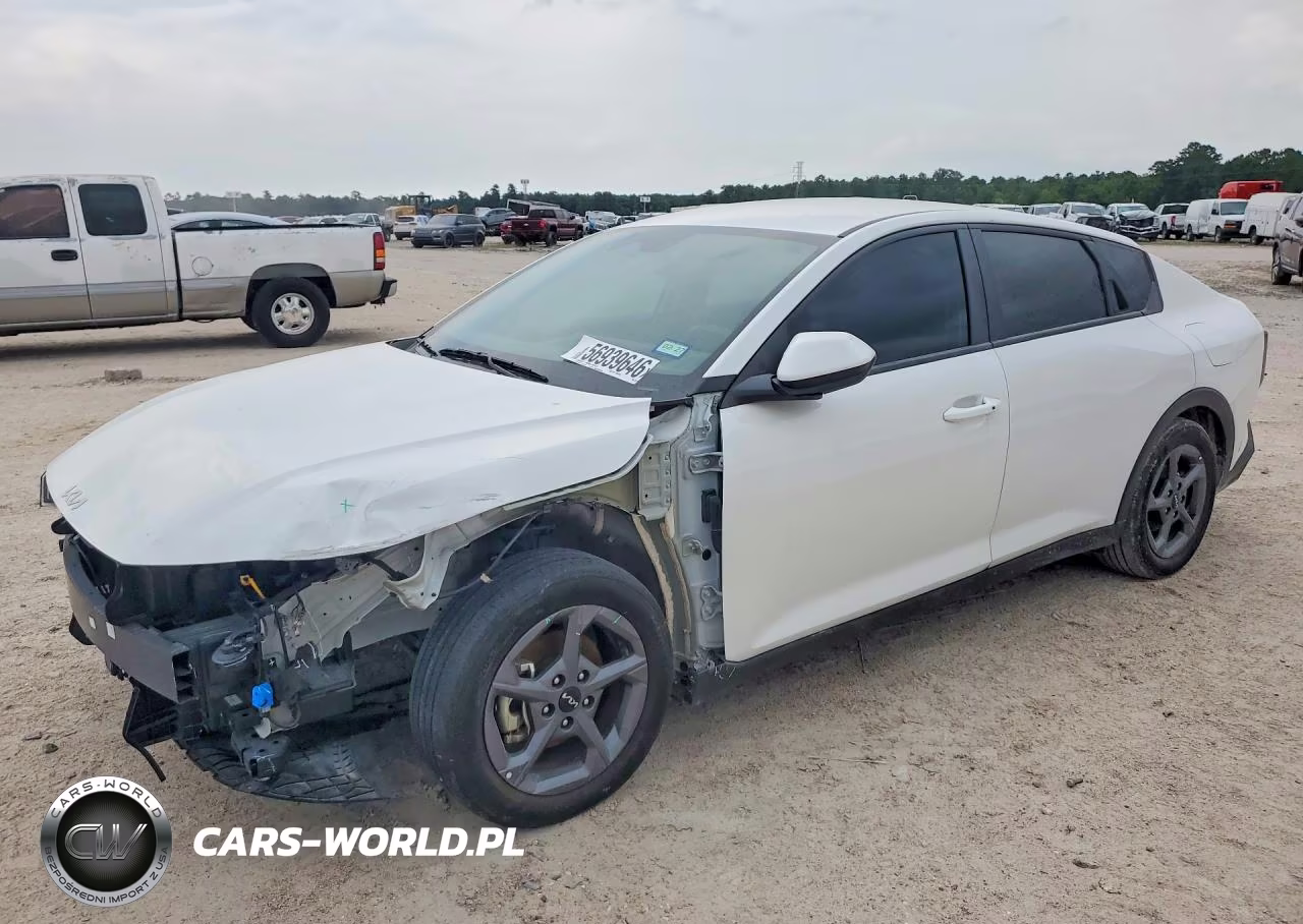 2025 Kia K4 Lxs VIN:3KPFT4DE5SE007258 - 1