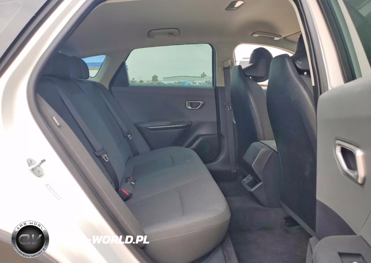2025 Kia K4 Lxs VIN:3KPFT4DE5SE007258 - 11