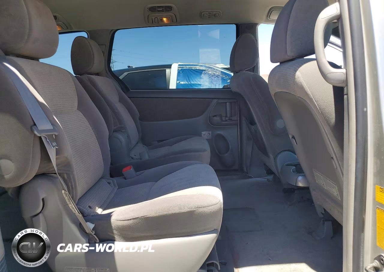 2010 Toyota Sienna Le 7-Passenger VIN:5TDKK4CC7AS335433 - 11