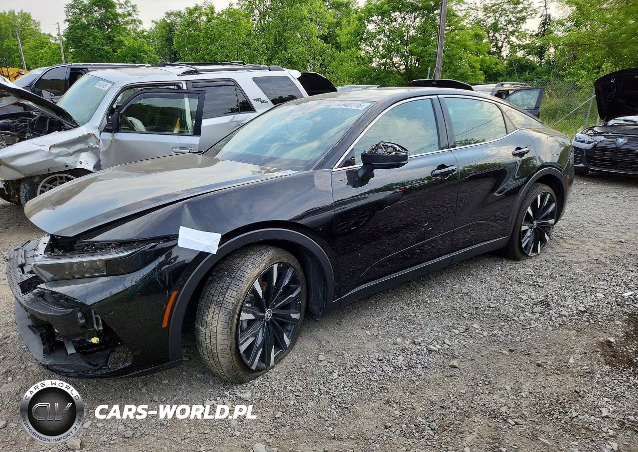 2024 Toyota Crown Platinum – zdjęcie 1 z 12