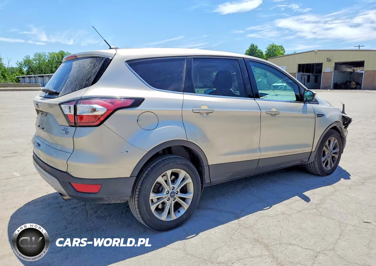 2017 Ford Escape Se VIN:1FMCU9GD4HUC70850 - 3